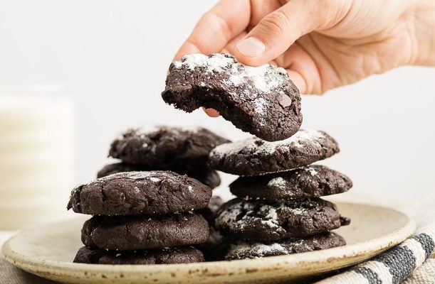 KETO AVOCADO CHOCOLATE COOKIES